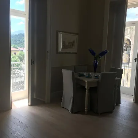 Palazzo Vittoli 3*