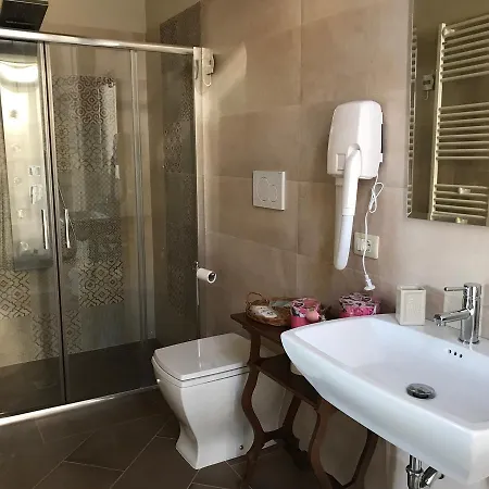 Bed & Breakfast Palazzo Vittoli 3*