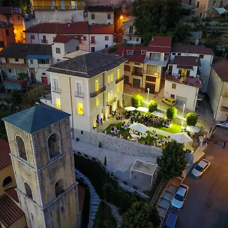 Palazzo Vittoli Bed & Breakfast 3*