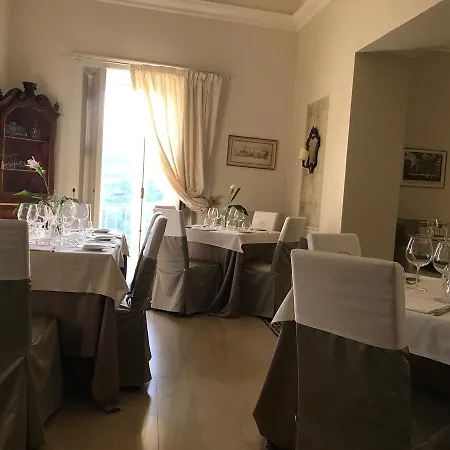 Bed & Breakfast Palazzo Vittoli 3*