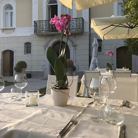 Bed & Breakfast Palazzo Vittoli 3*