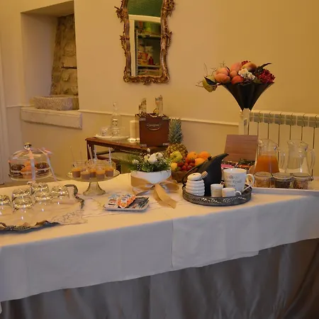 Bed & Breakfast Palazzo Vittoli 3*